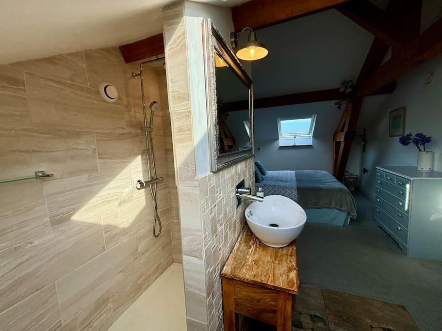 Little Bream - Pretty Cosy Cottage, Sea Views, Walk To The Beach Mawnan Smith Esterno foto