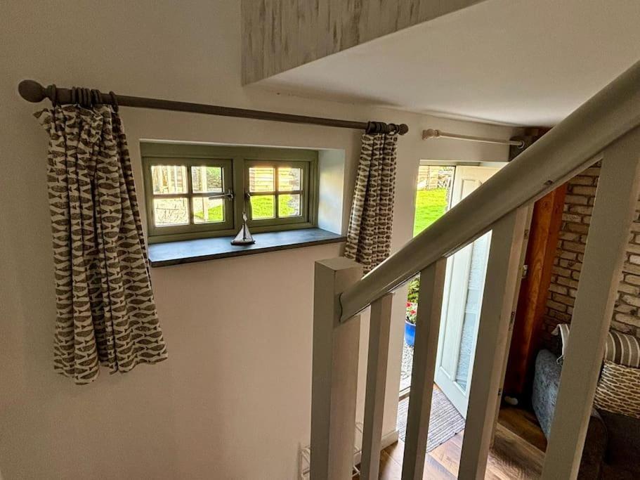Little Bream - Pretty Cosy Cottage, Sea Views, Walk To The Beach Mawnan Smith Esterno foto
